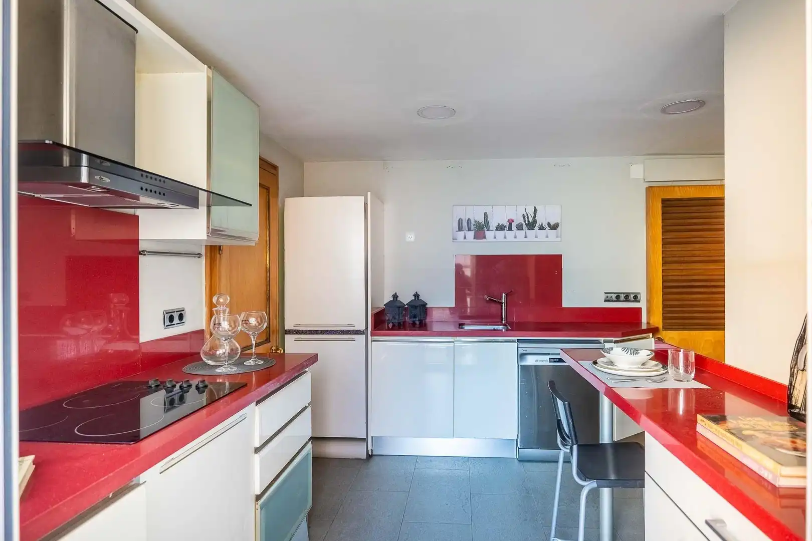 Kitchen of Flat for sale in Sevilla  with Air Conditioner, Private garden and Parquet flooring