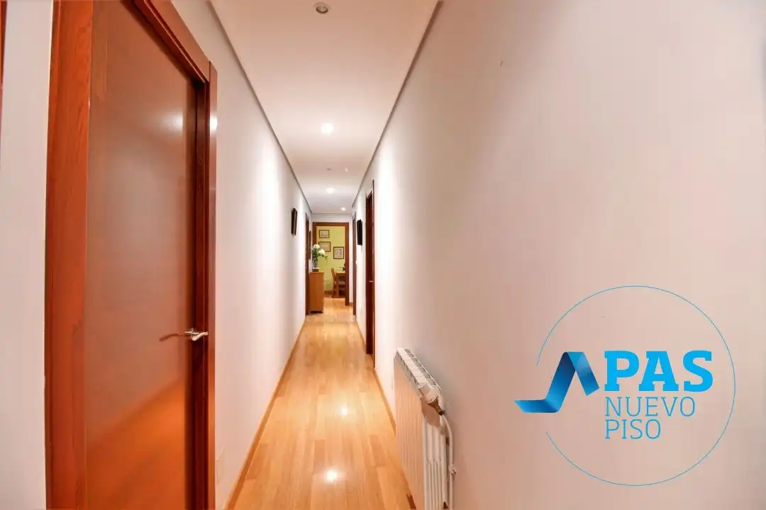 Piso en venta en Santander con Calefacción
