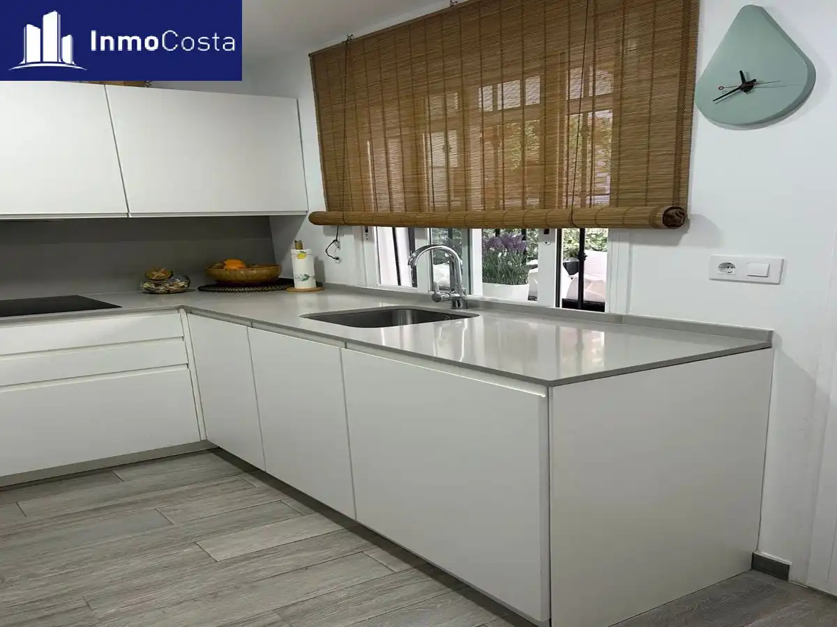 Cocina de Piso en venta en La Línea de la Concepción