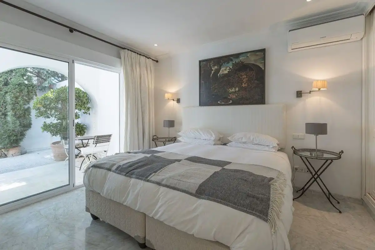 Dormitori de Casa o xalet en venda en Mijas amb Terrassa i Piscina comunitària