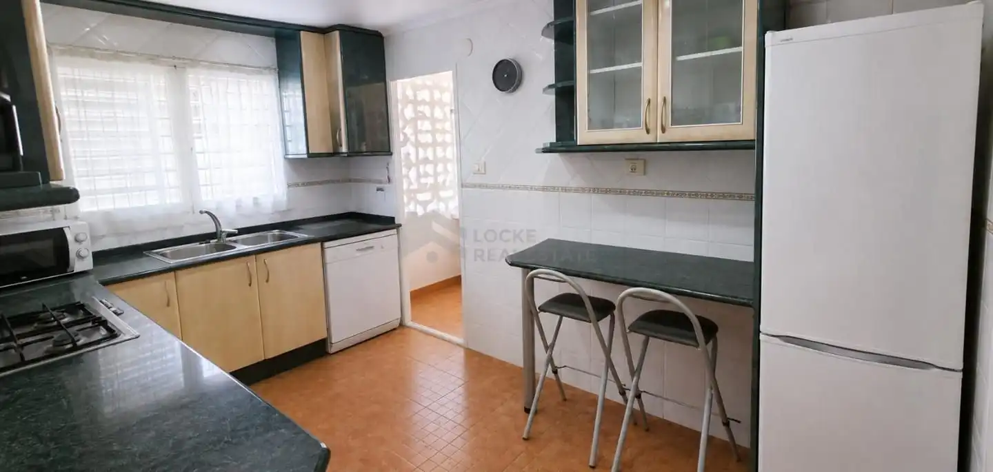 Cuina de Casa o xalet de lloguer en Benicasim / Benicàssim amb Aire condicionat, Terrassa i Moblat