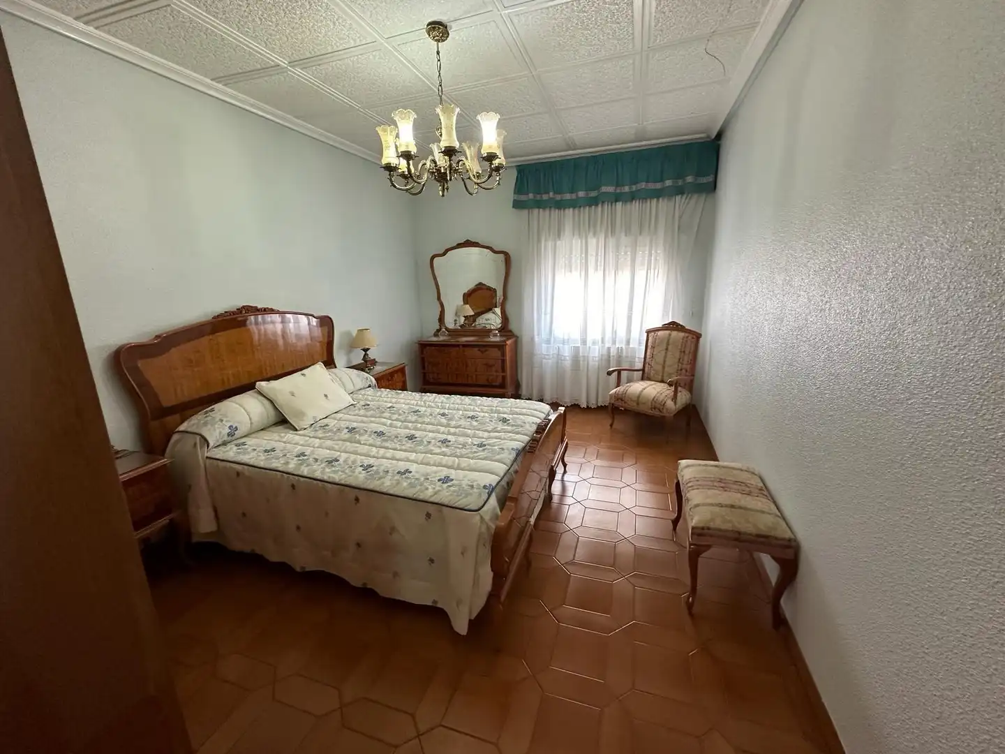 Habitación de Casa adosada en venta en Salinas con Calefacción, Jardín privado y Terraza