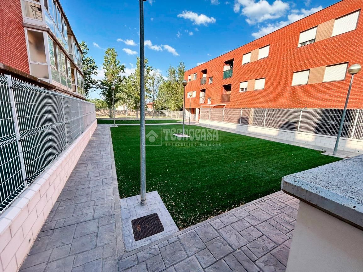 Vista exterior de Piso en venta en  Zaragoza Capital con Terraza, Trastero y Balcón
