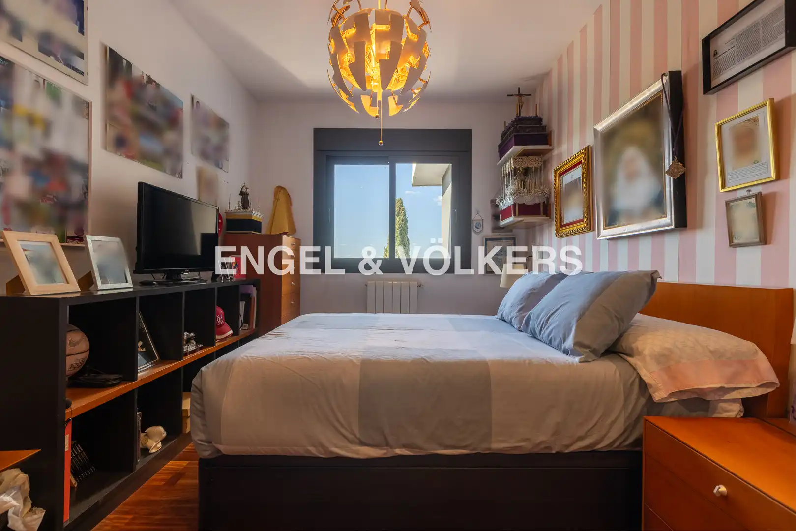 Schlafzimmer von Country house zum Verkauf in Camas mit Klimaanlage, Heizung und Privatgarten