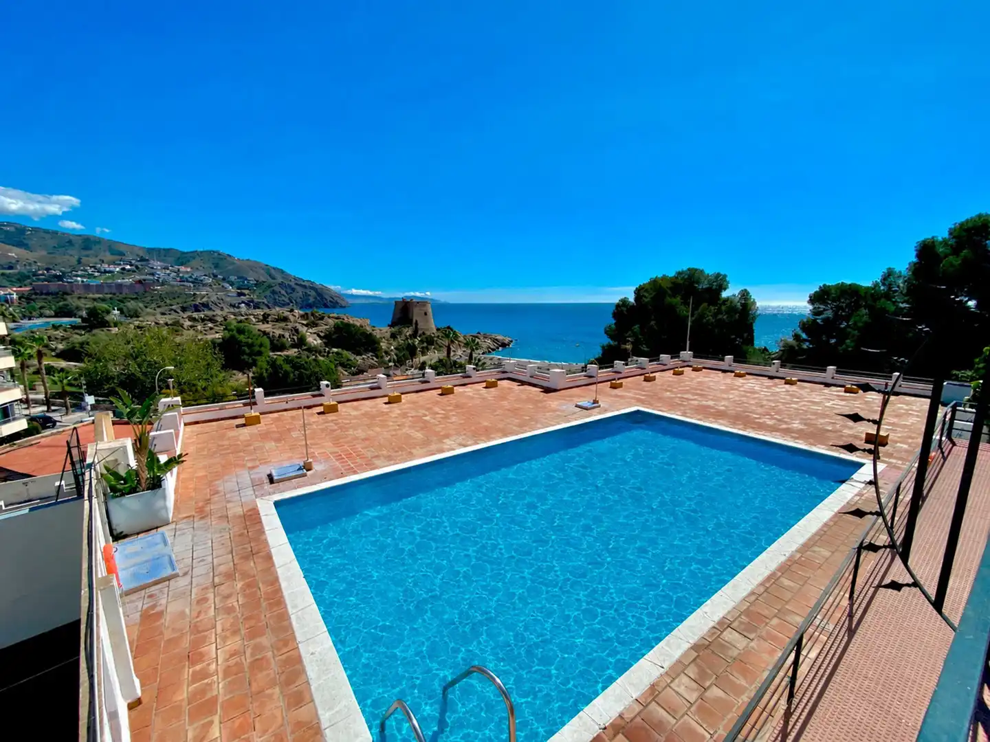 Apartament amb piscina en venda a tesorillo-pozuelo