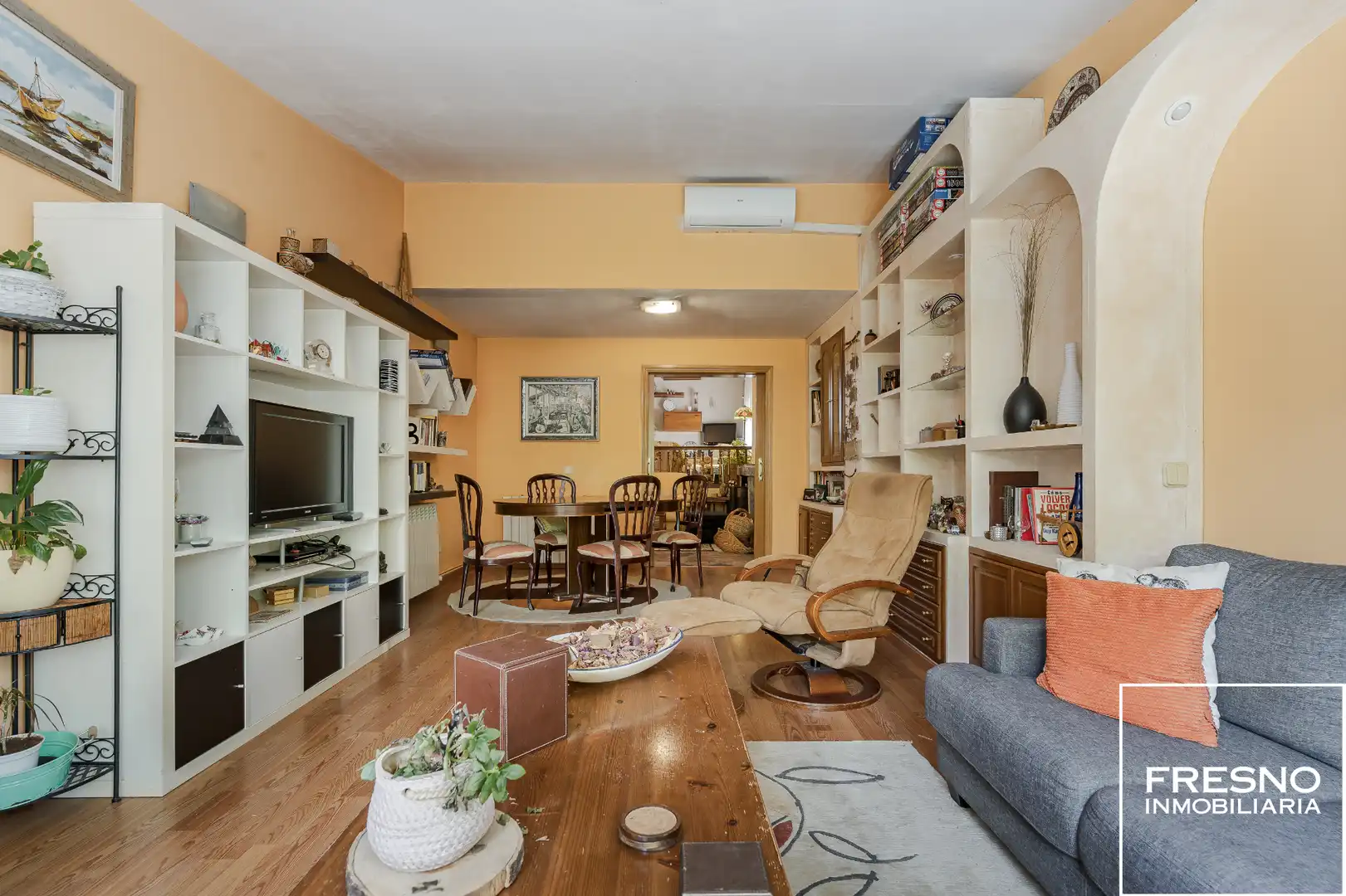 Sala d'estar de Casa o xalet en venda en Paracuellos de Jarama amb Aire condicionat, Calefacció i Jardí privat