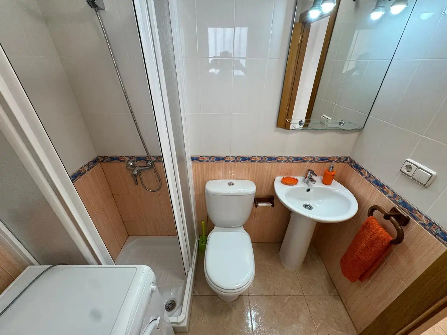 Baño de Estudio en venta en Torrevieja con Aire acondicionado, Terraza y Amueblado