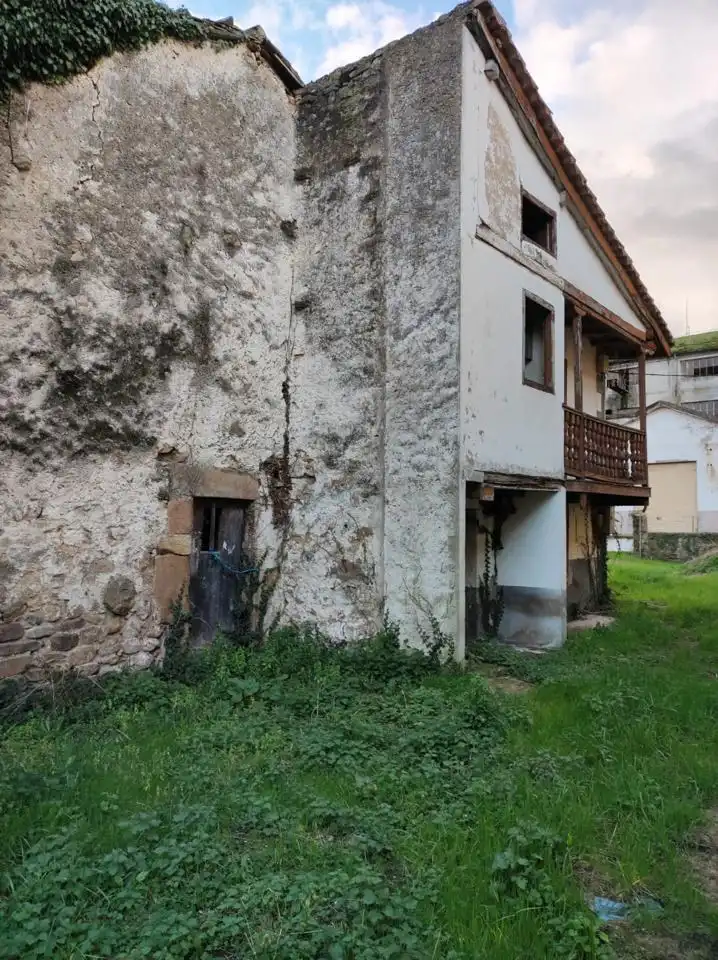 Exterior view of Country homes for sale in Bárcena de Pie de Concha, Cantabria