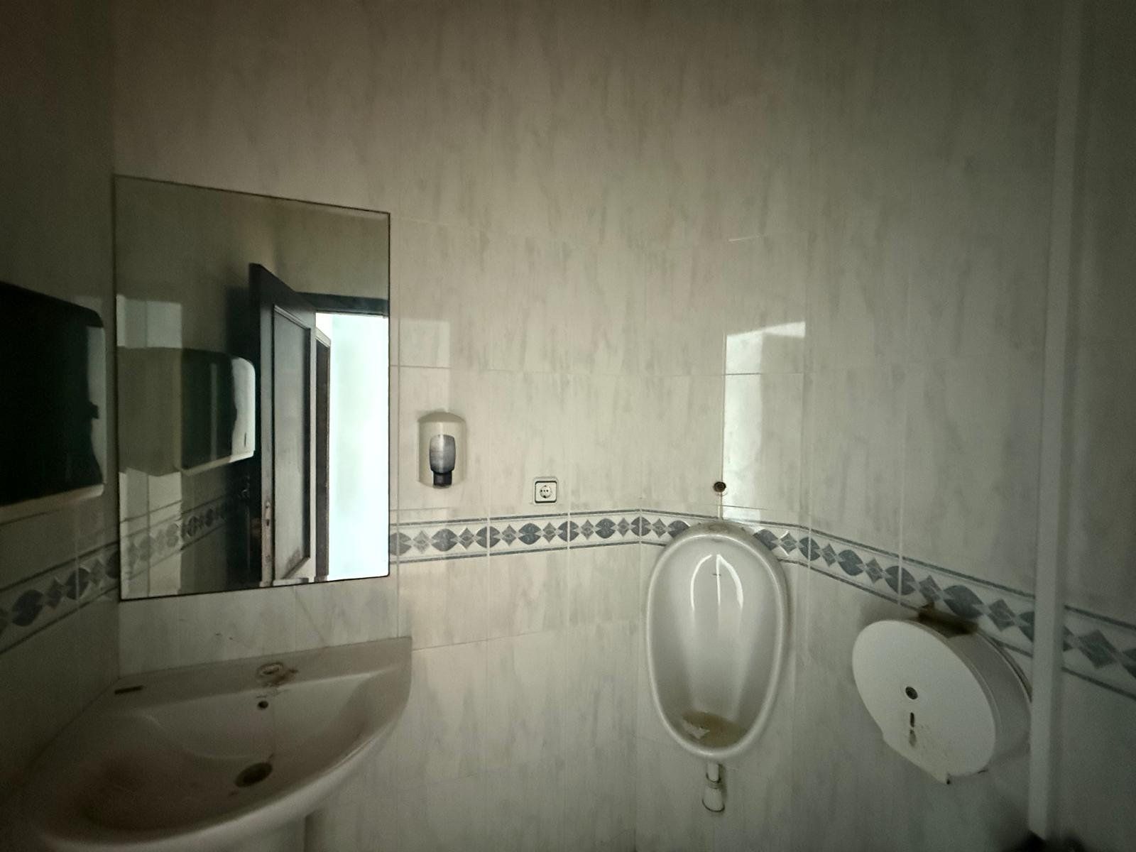 Bany de Local en venda en La Pobla de Farnals