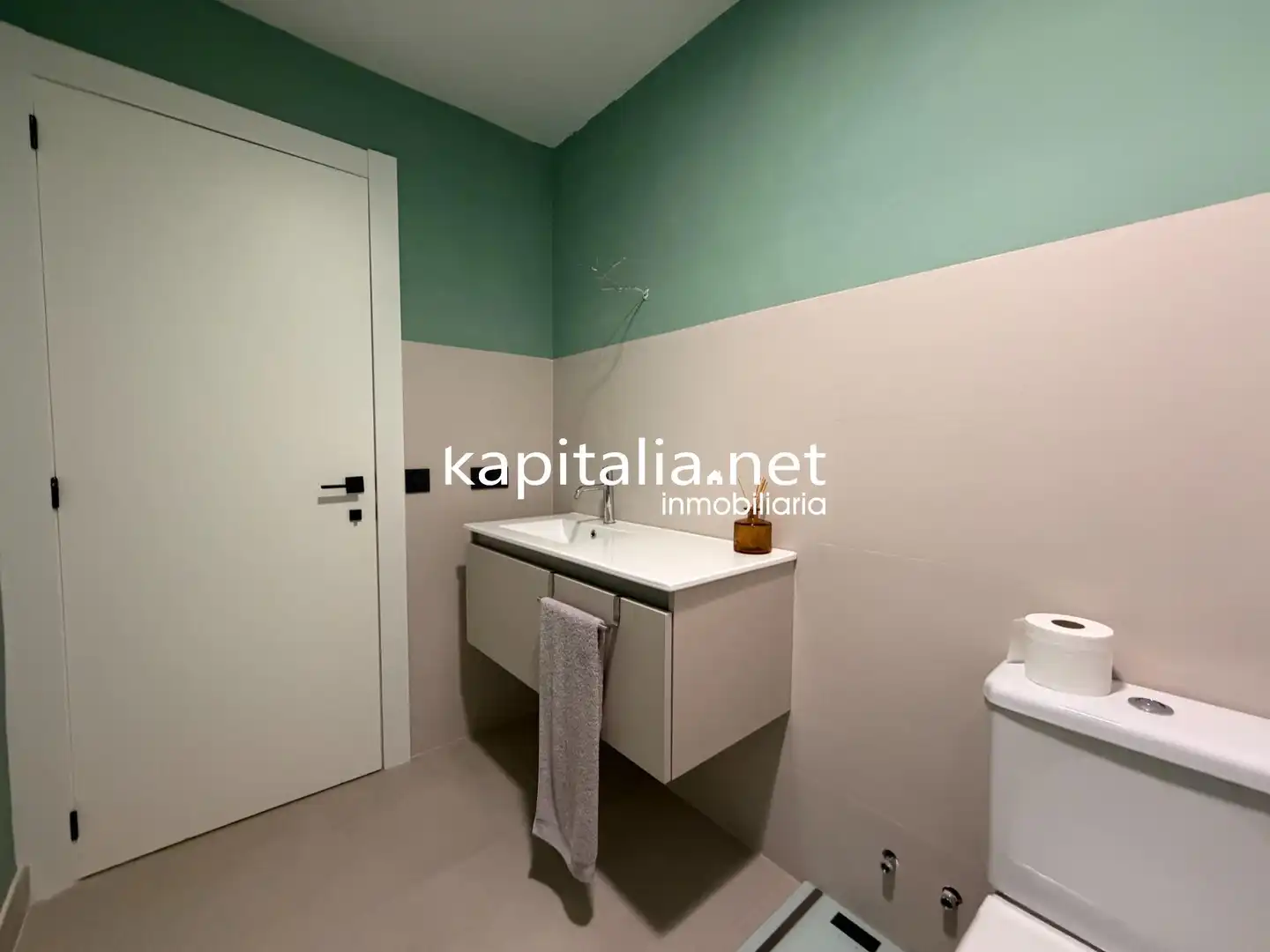 Bany de Casa o xalet en venda en Ontinyent amb Aire condicionat, Calefacció i Jardí privat