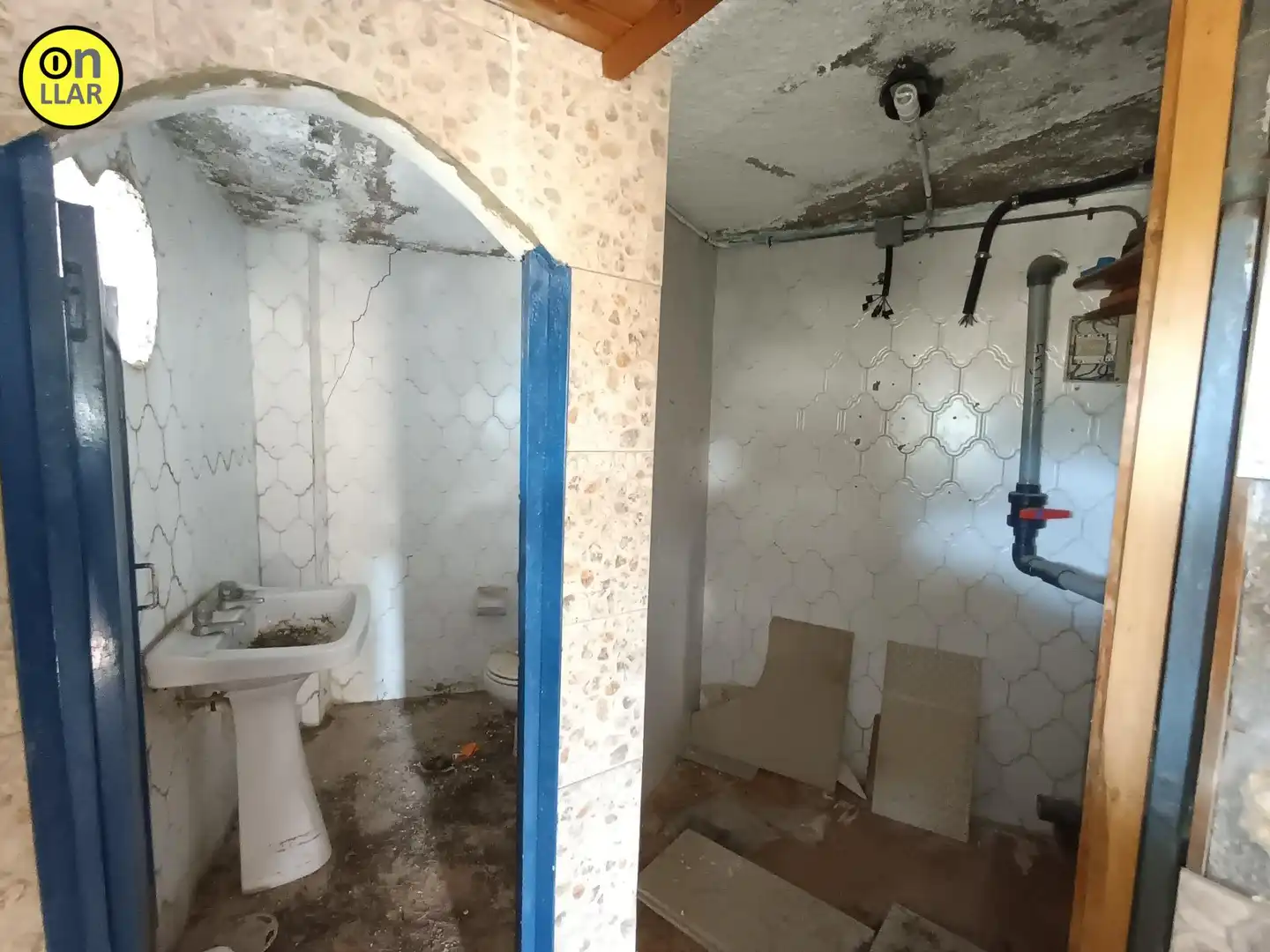 Badezimmer von Haus oder Chalet zum Verkauf in Sant Fost de Campsentelles mit Privatgarten, Terrasse und Abstellraum