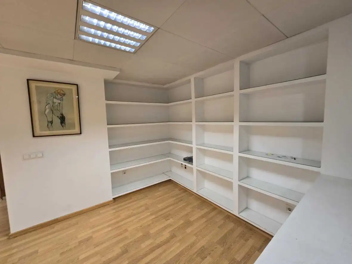 Local comercial en venta en BLAS VALERO, imagen 18