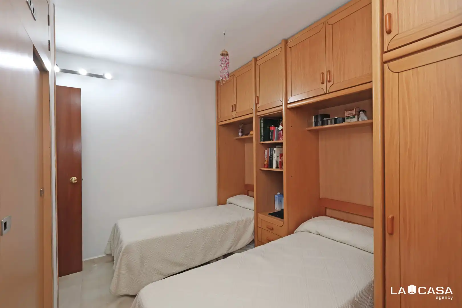 Dormitori de Pis en venda en Esplugues de Llobregat amb Balcó
