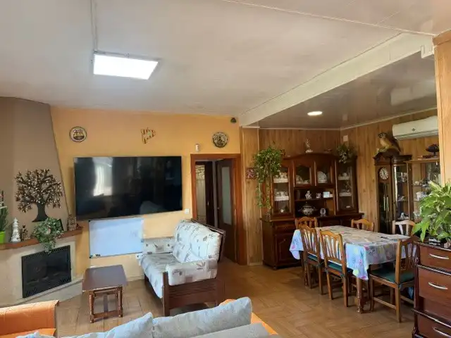 Sala de estar de Casa o chalet en venta en Lliçà d'Amunt con Aire acondicionado, Calefacción y Jardín privado