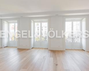 Living room of Apartment to rent in  Madrid Capital  with Air Conditioner, Heating and Storage room