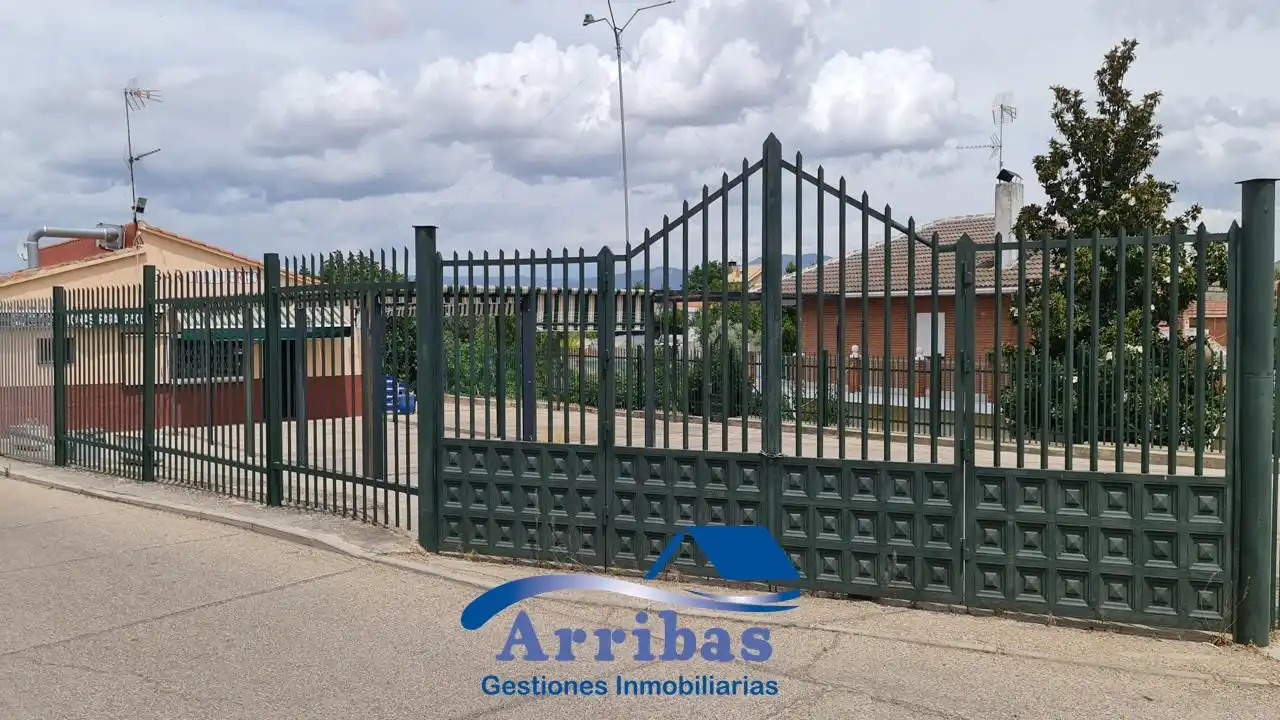 Vista exterior de Local en venta en Hormigos con Aire acondicionado y Calefacción