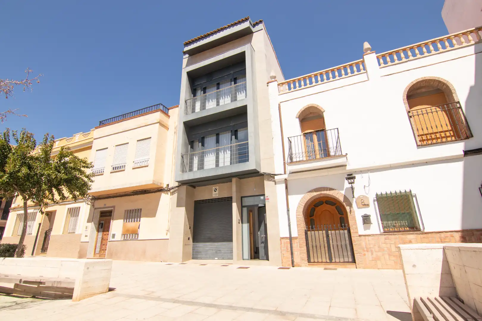 Vista exterior de Casa adosada en venda en La Vall d'Uixó amb Calefacció, Terrassa i Forn