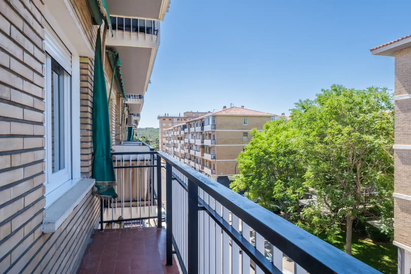 Balcony of Flat for rent in Zaragoza  with Furnished and Internet