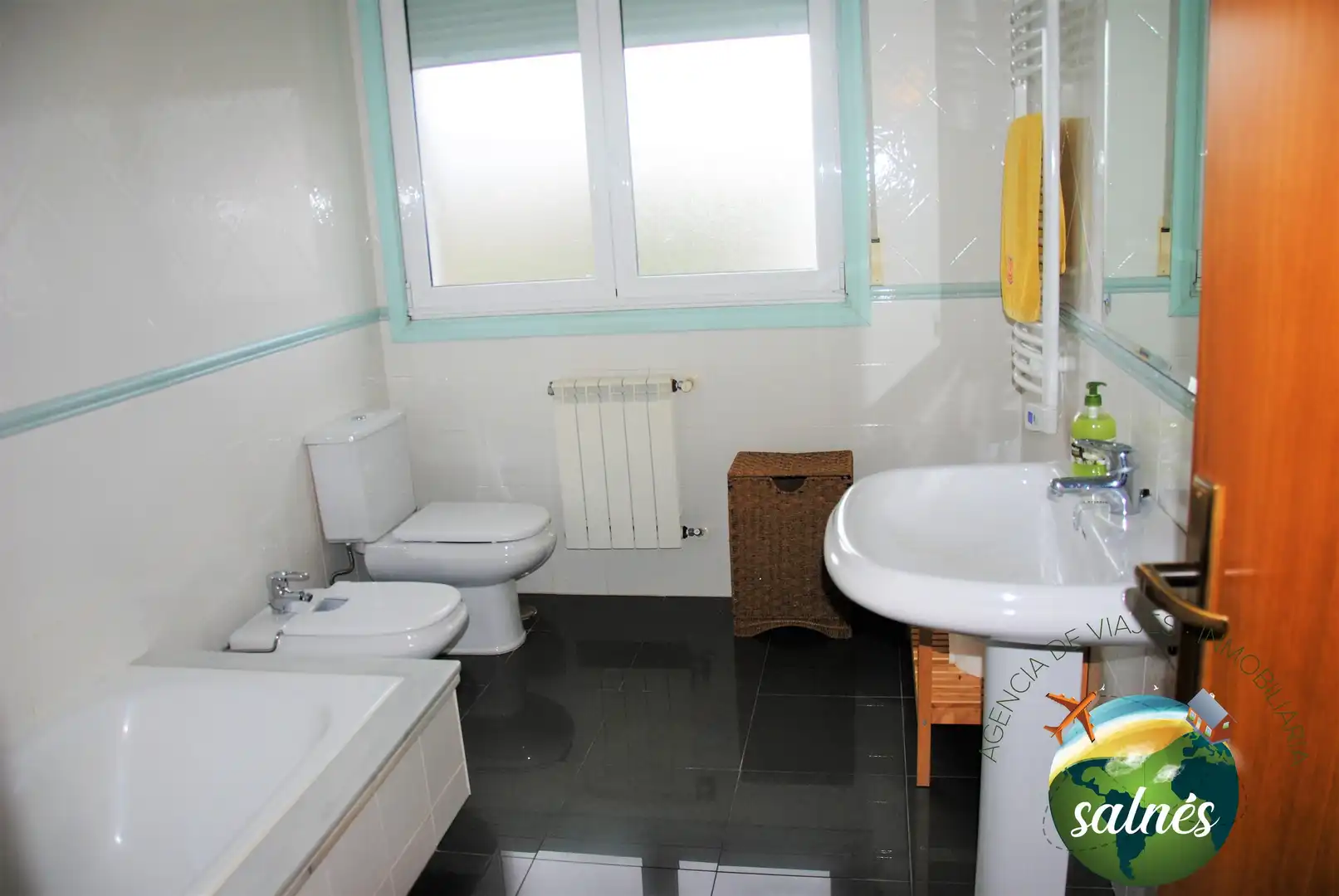 Bathroom of Houses for rent in Sanxenxo  with Private garden, Terrace and Furnished