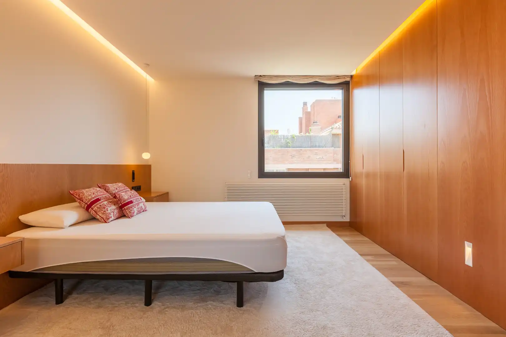 Dormitori de Àtic de lloguer en Barcelona amb Aire condicionat, Calefacció i Parquet