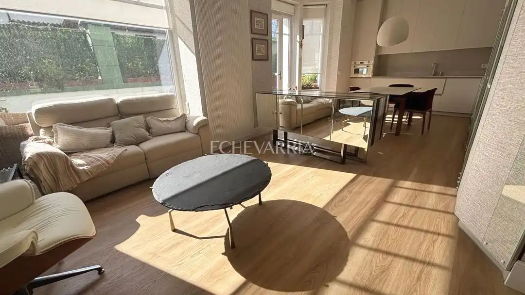 Living room of Flat for rent in Getxo   with Heating and Terrace