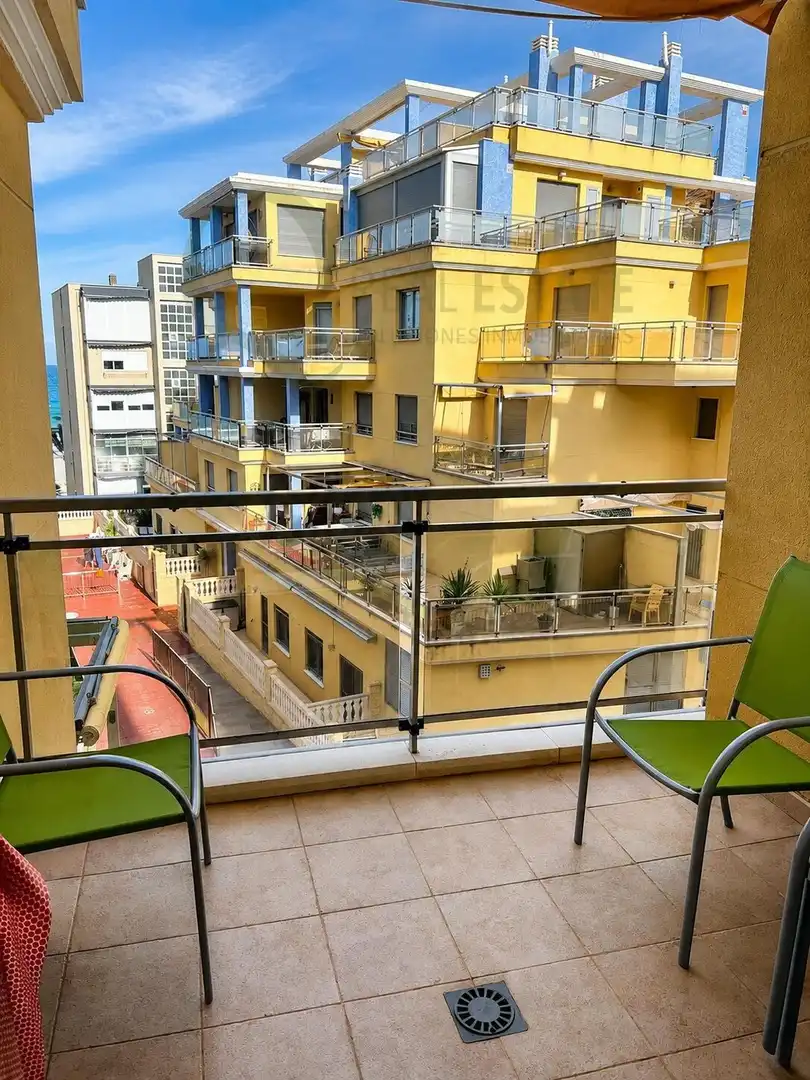 Terraza de Piso de alquiler en El Campello con Aire acondicionado, Jardín privado y Terraza