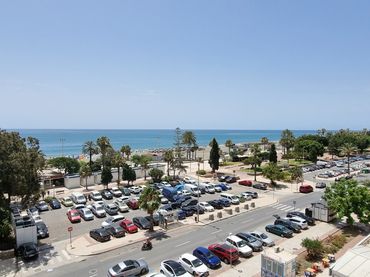 Piso con ascensor en venta en Paseo Marítimo de Poniente 29