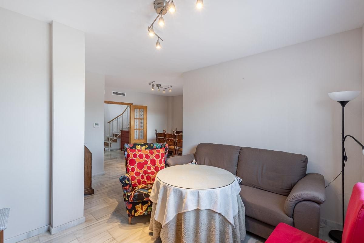 Living room of House or chalet for sale in Atarfe  with Air Conditioner, Heating and Private garden