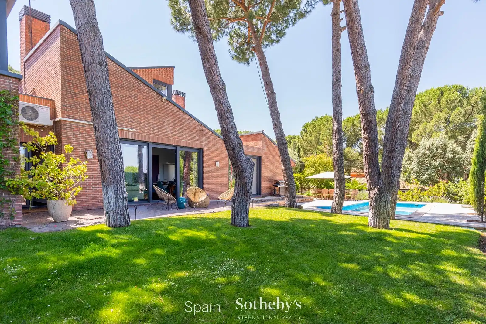 Casa o xalet en venda a Calle del Tulipán, Valdepastores - Las Encinas