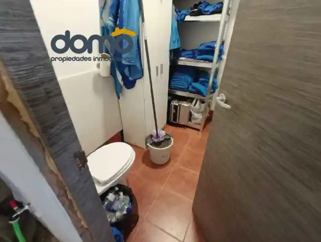 Badezimmer von Geschaftsraum zum Verkauf in Nívar