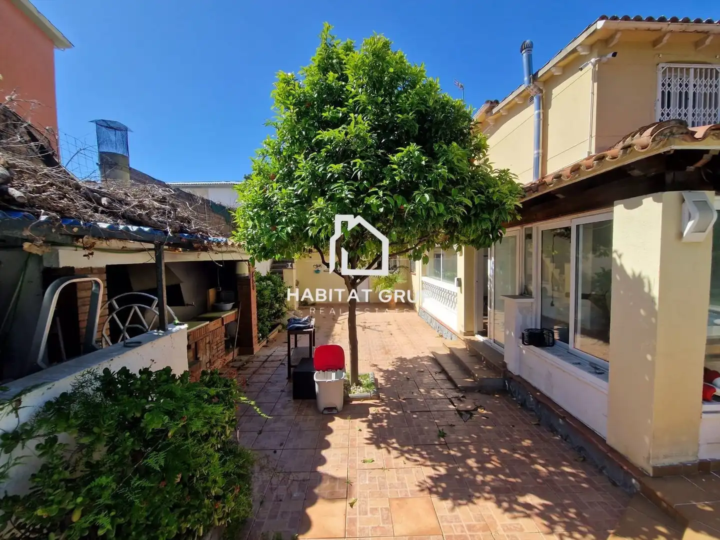 Exterior view of Houses for sale in Castelldefels  with Air Conditioner, Heating and Private garden