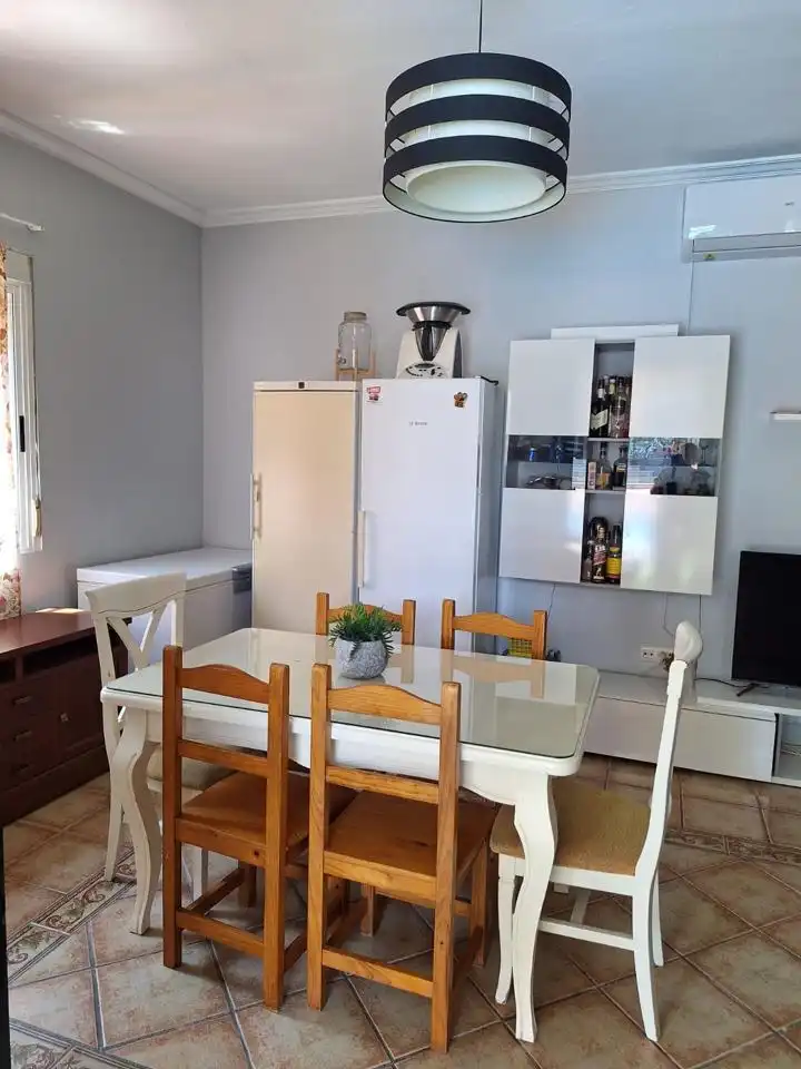 Cocina de Casa o chalet en venta en Alcalá de Guadaira con Aire acondicionado, Jardín privado y Terraza