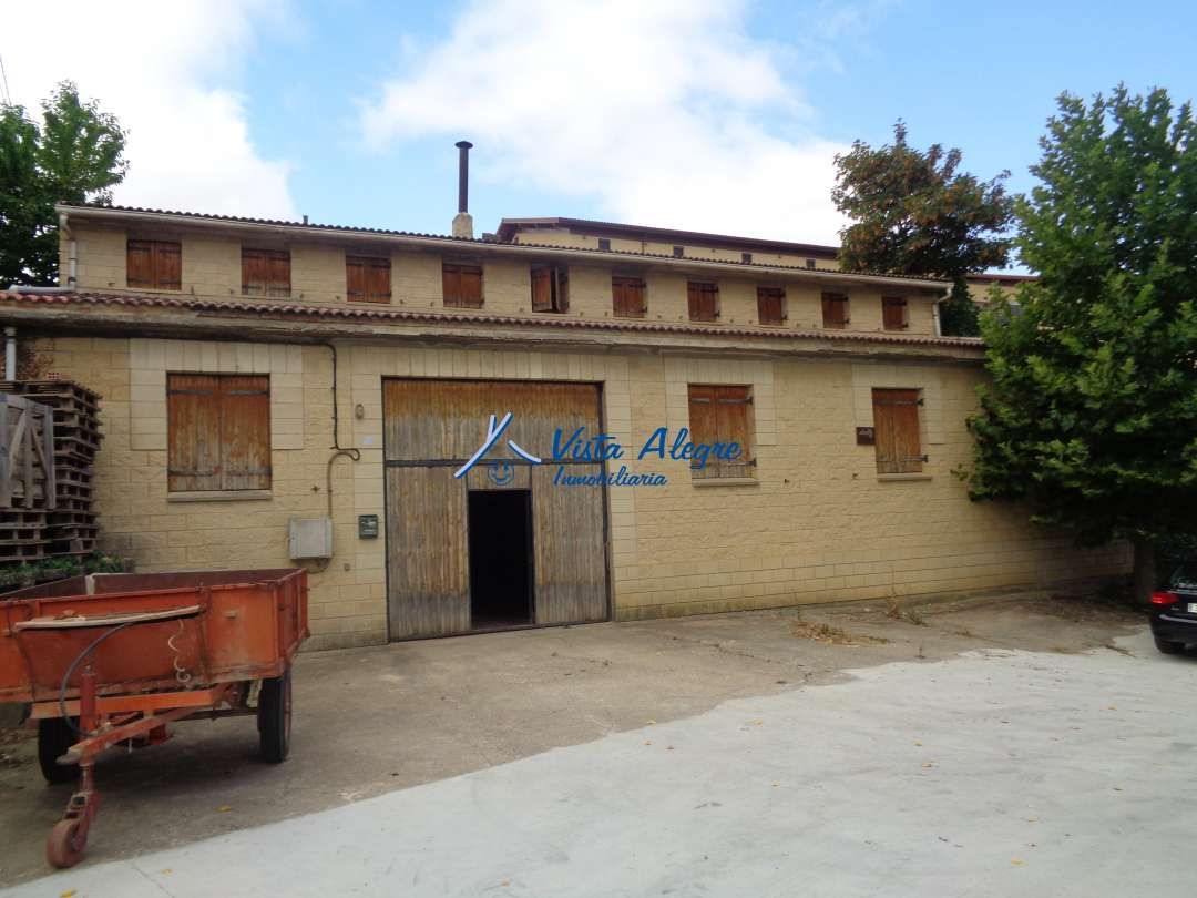 Exterior view of Building for sale in Villabuena de Álava / Eskuernaga