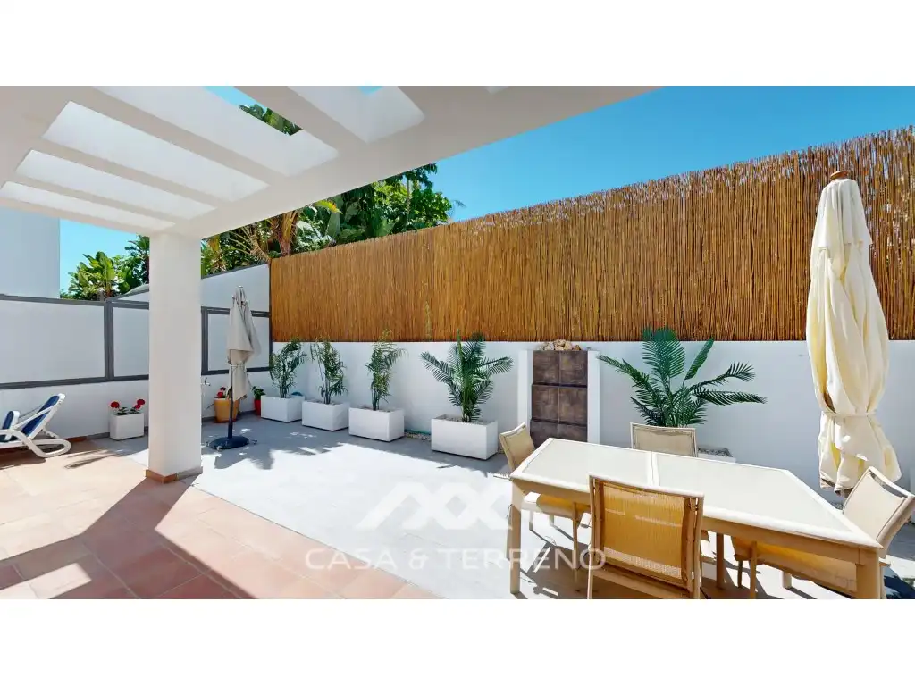 Terrassa de Casa o xalet en venda en Vélez-Málaga amb Aire condicionat, Jardí privat i Terrassa