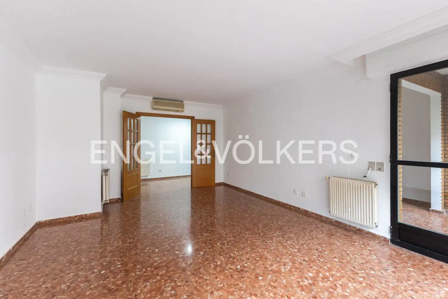 Sala d'estar de Pis de lloguer en Valencia amb Aire condicionat i Calefacció