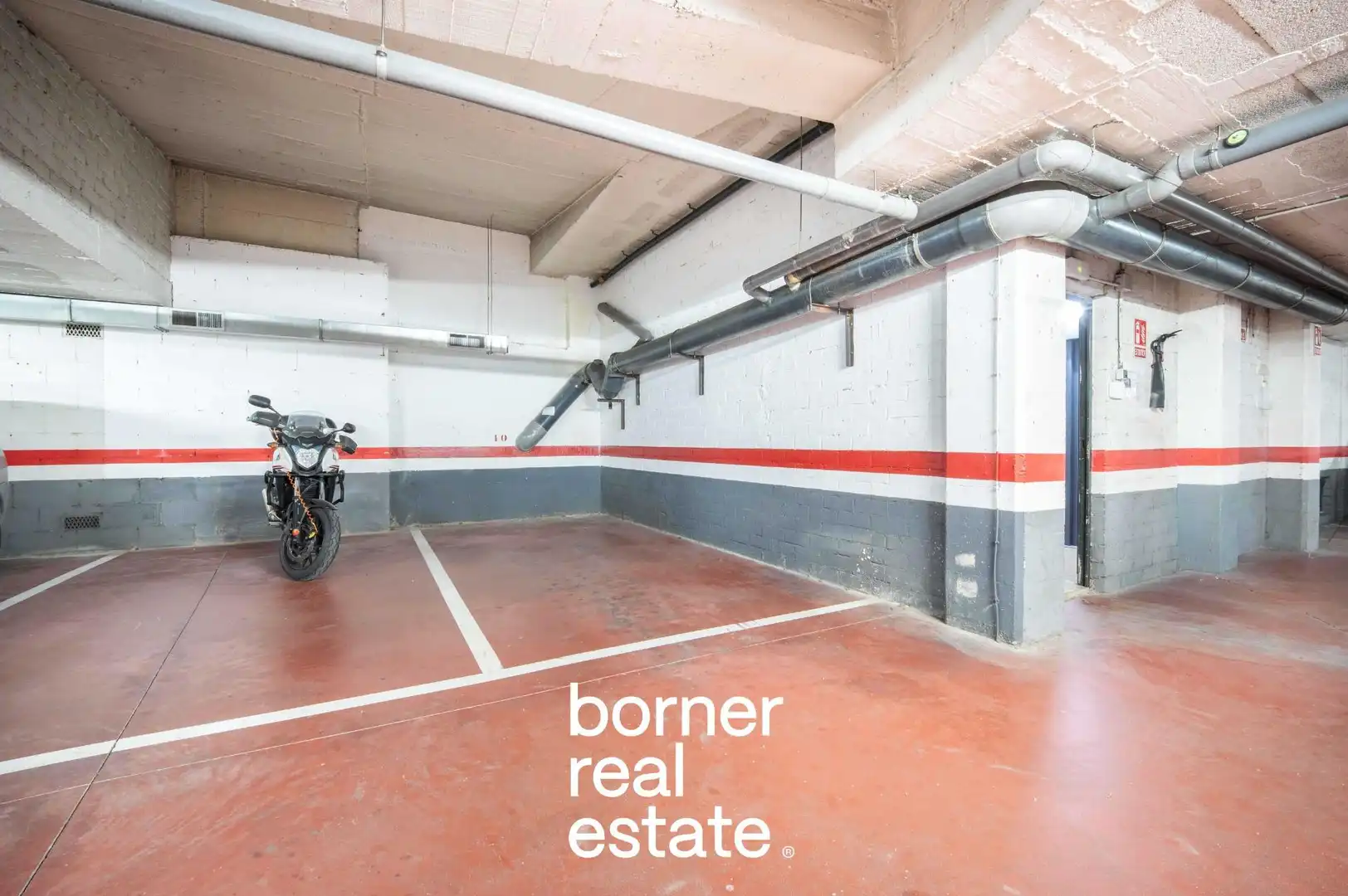 Parking de Piso en venta en Rubí con Aire acondicionado, Calefacción y Parquet