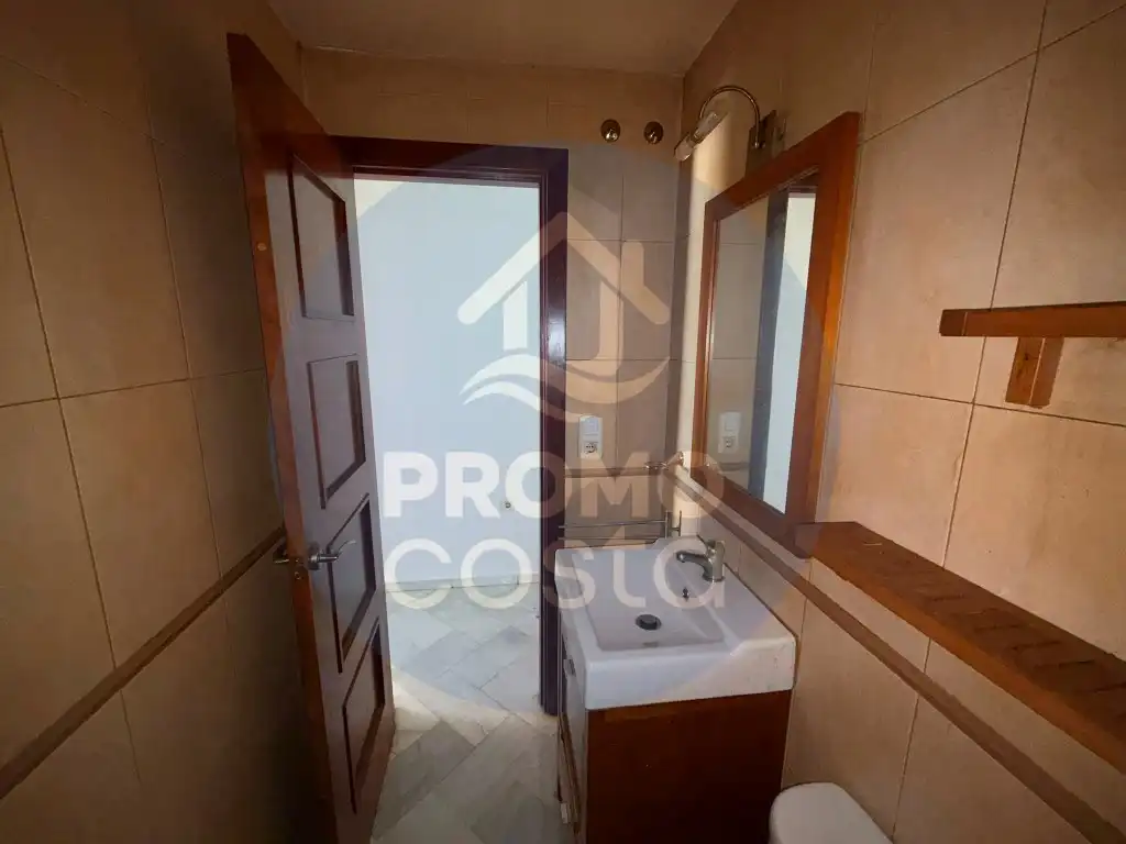Bathroom of Flat for sale in Beas
