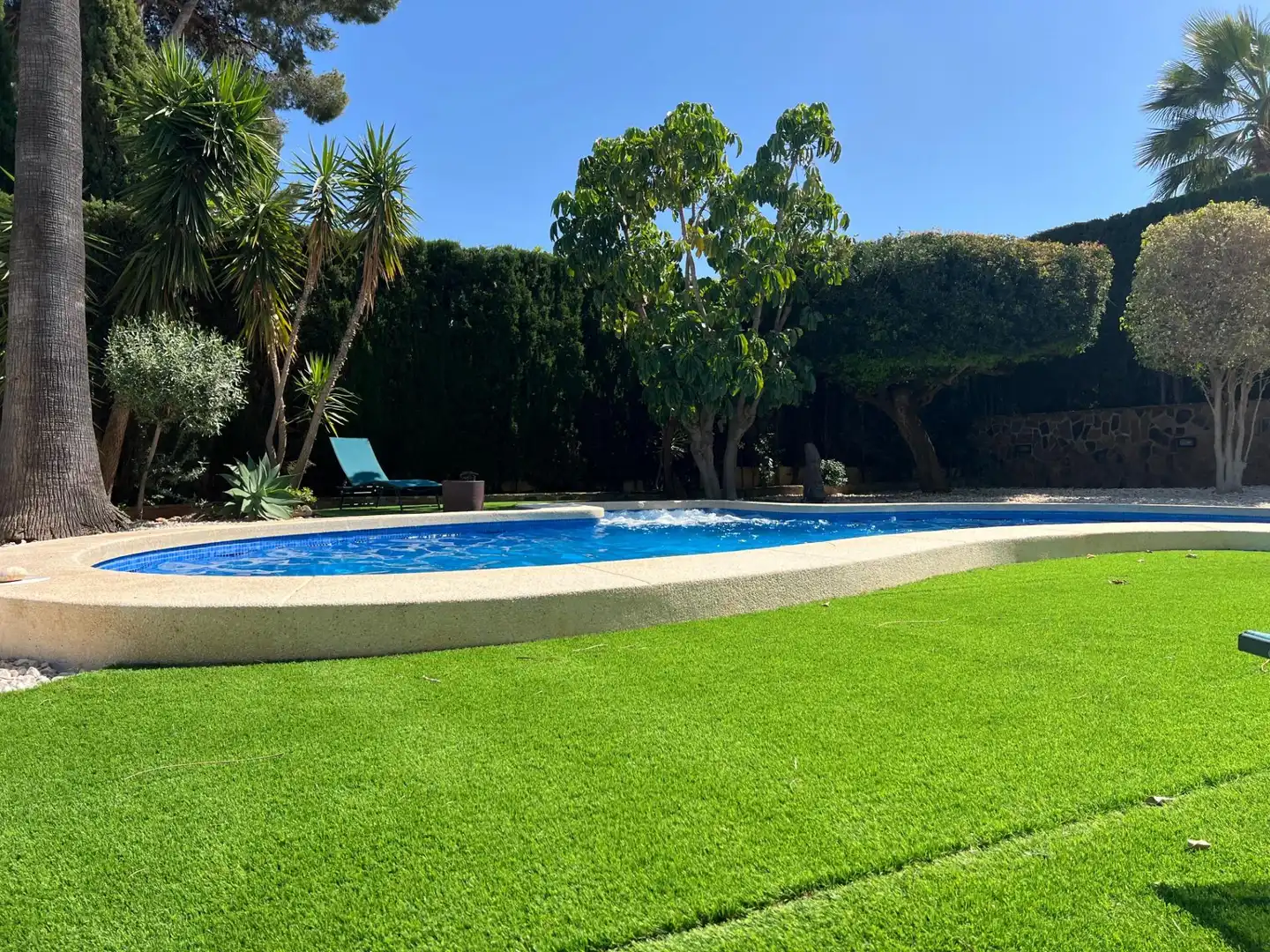 Piscina de Casa o chalet en venta en Benidorm con Aire acondicionado, Jardín privado y Piscina