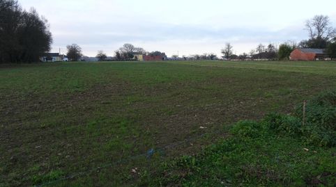 Foto 2 de Finca rústica en venta en Begonte, Lugo
