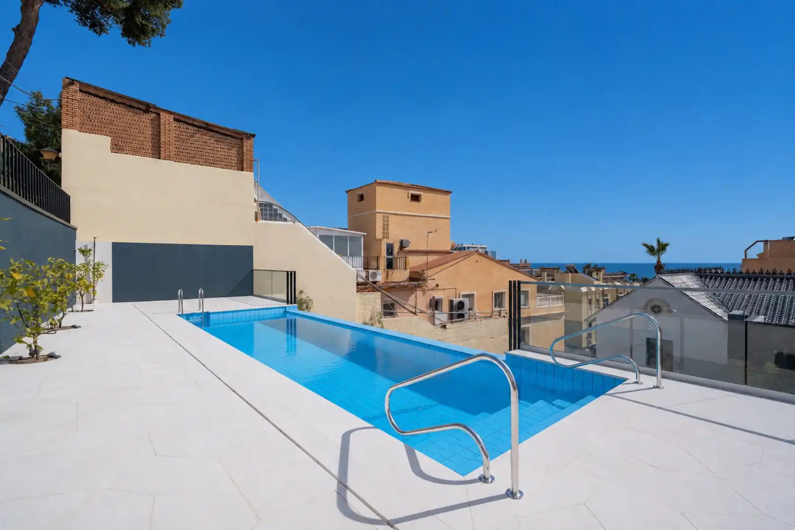 Piscina de Apartamento en venta en Málaga con Piscina y Piscina comunitaria