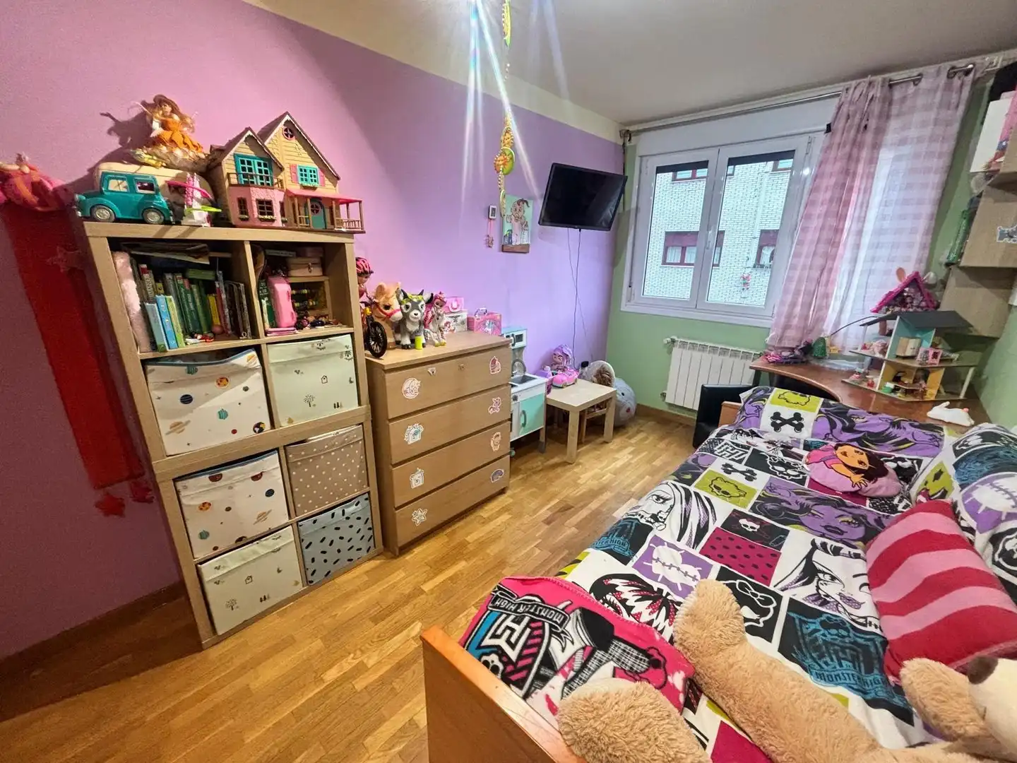 Habitación de Piso en venta en Oviedo  con Calefacción, Parquet y Trastero