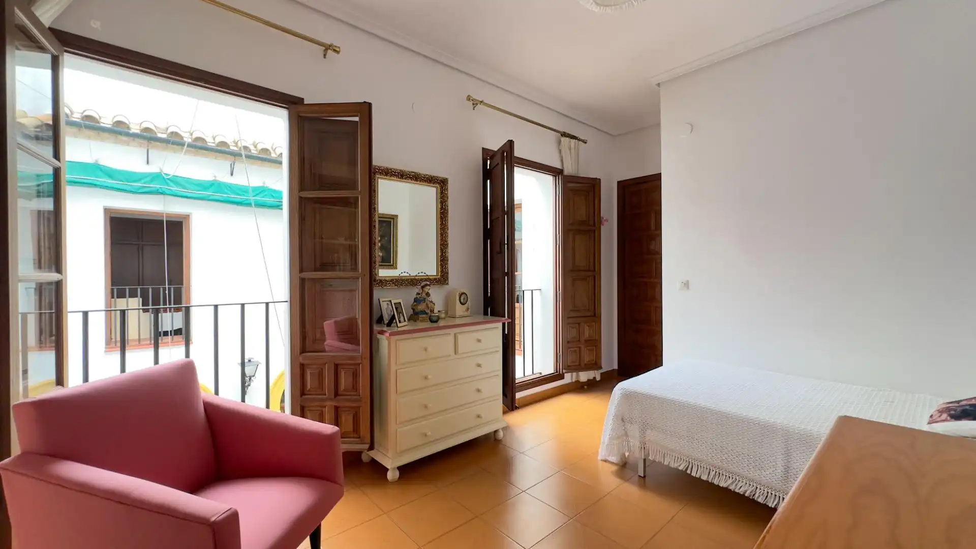 Habitación de Casa o chalet en venta en Córdoba con Terraza, Trastero y Amueblado