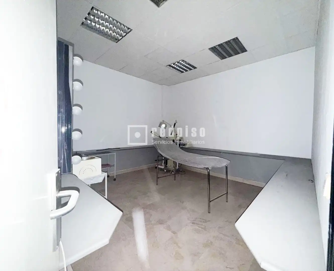 Local en venda en Fuenlabrada amb Aire condicionat
