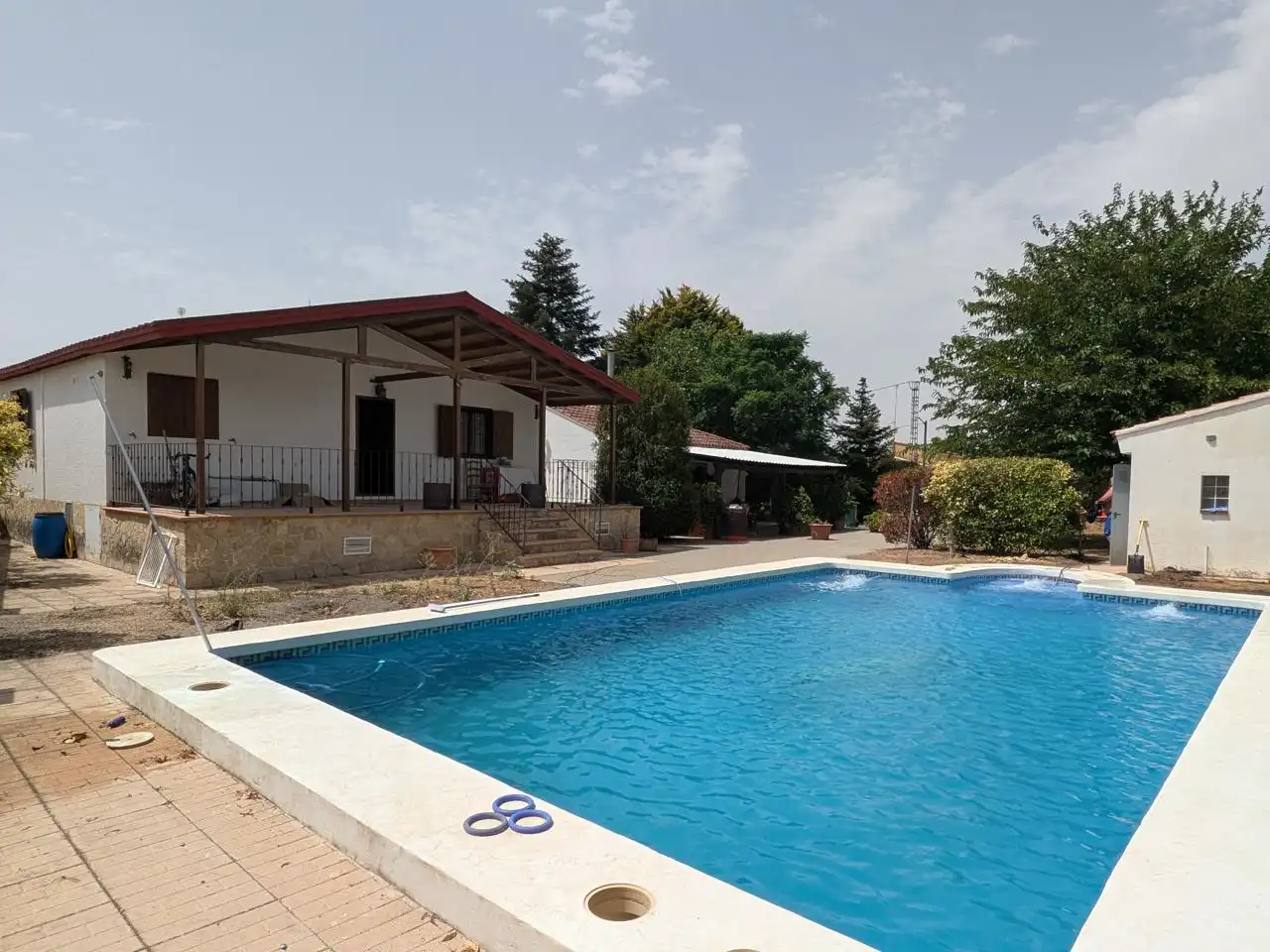 Casa amb piscina en venda a Del Molinico