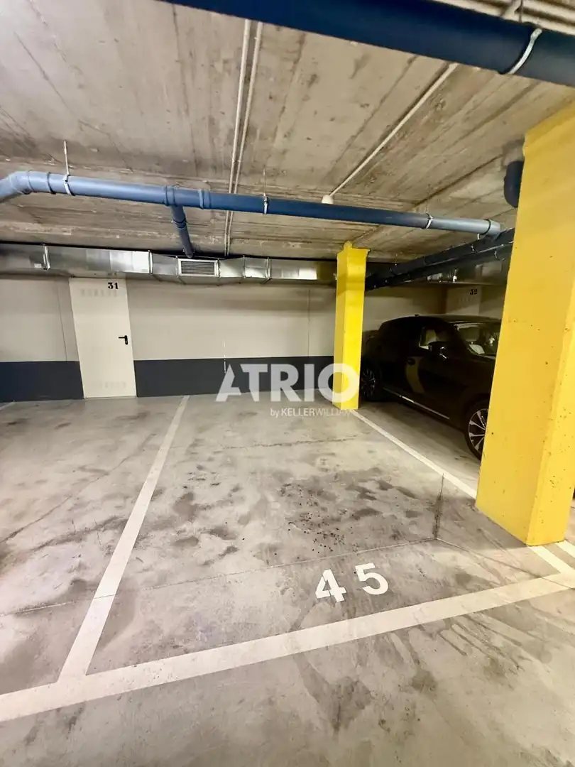 Parking de Piso de alquiler en  Palma de Mallorca con Aire acondicionado, Jardín privado y Trastero