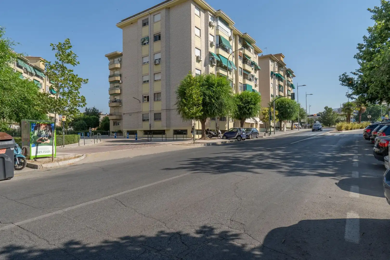 Exterior view of Flat for sale in Granada  with Air Conditioner, Terrace and Alarm