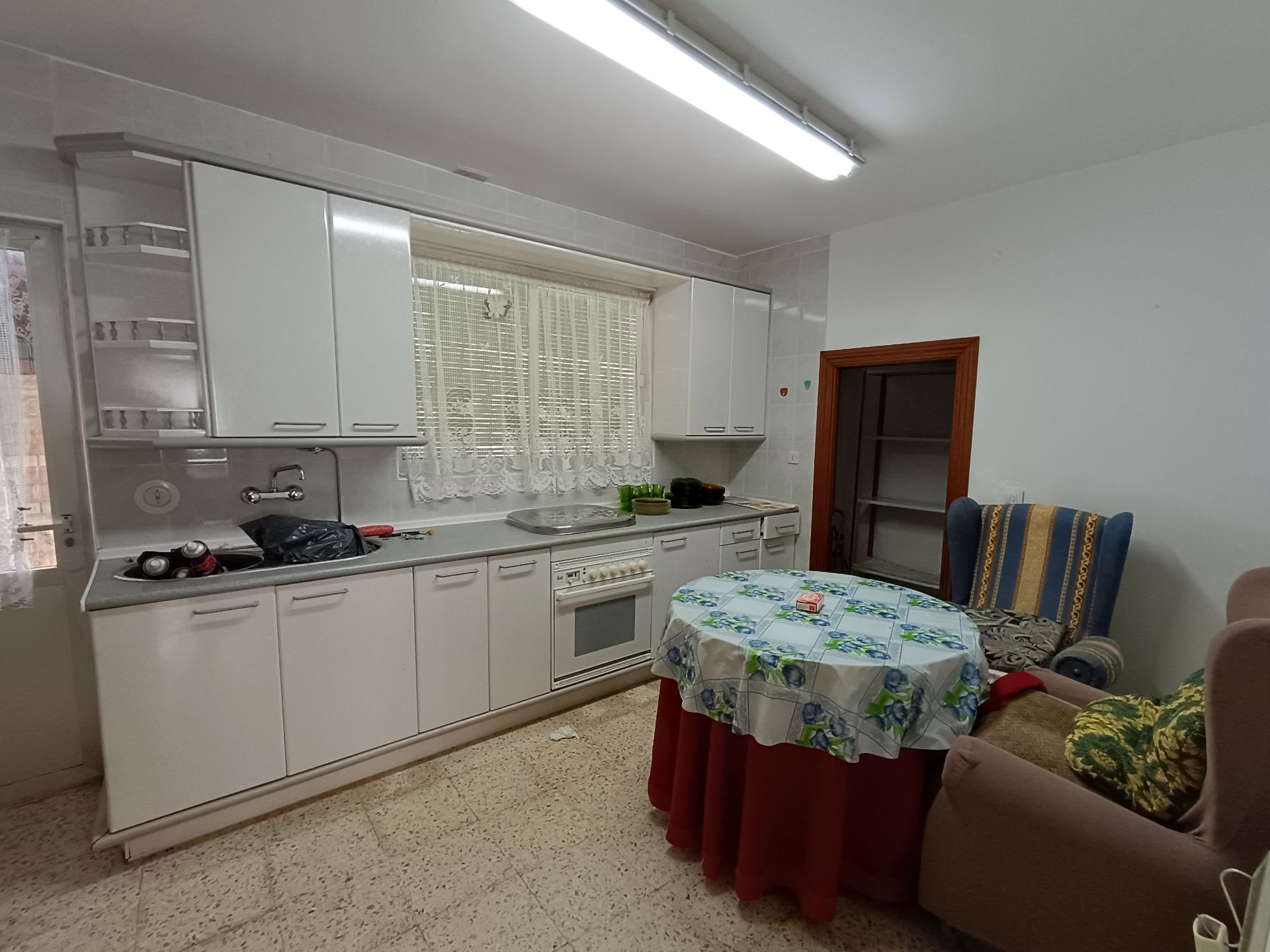 Cuina de Casa o xalet en venda en Madridanos amb Calefacció i Moblat