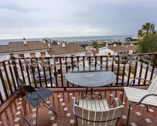 Vista exterior de Casa adosada en venda en Sitges amb Aire condicionat, Terrassa i Piscina