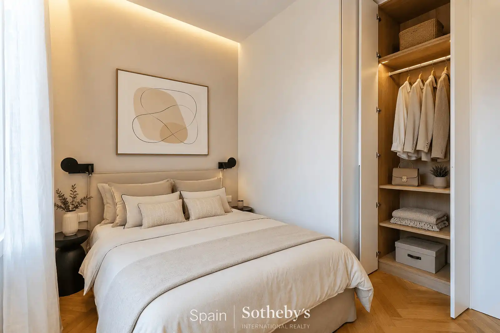 Bedroom of Apartments for sale in Madrid  with Air Conditioner and Heating