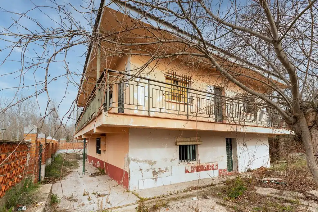 Vista exterior de Casa o xalet en venda en Escalona